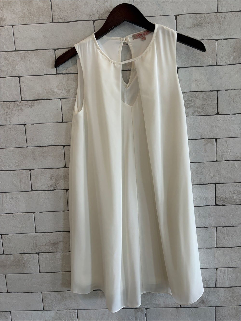 Green Envelope Sleeveless Keyhole Mini Dress in Cream